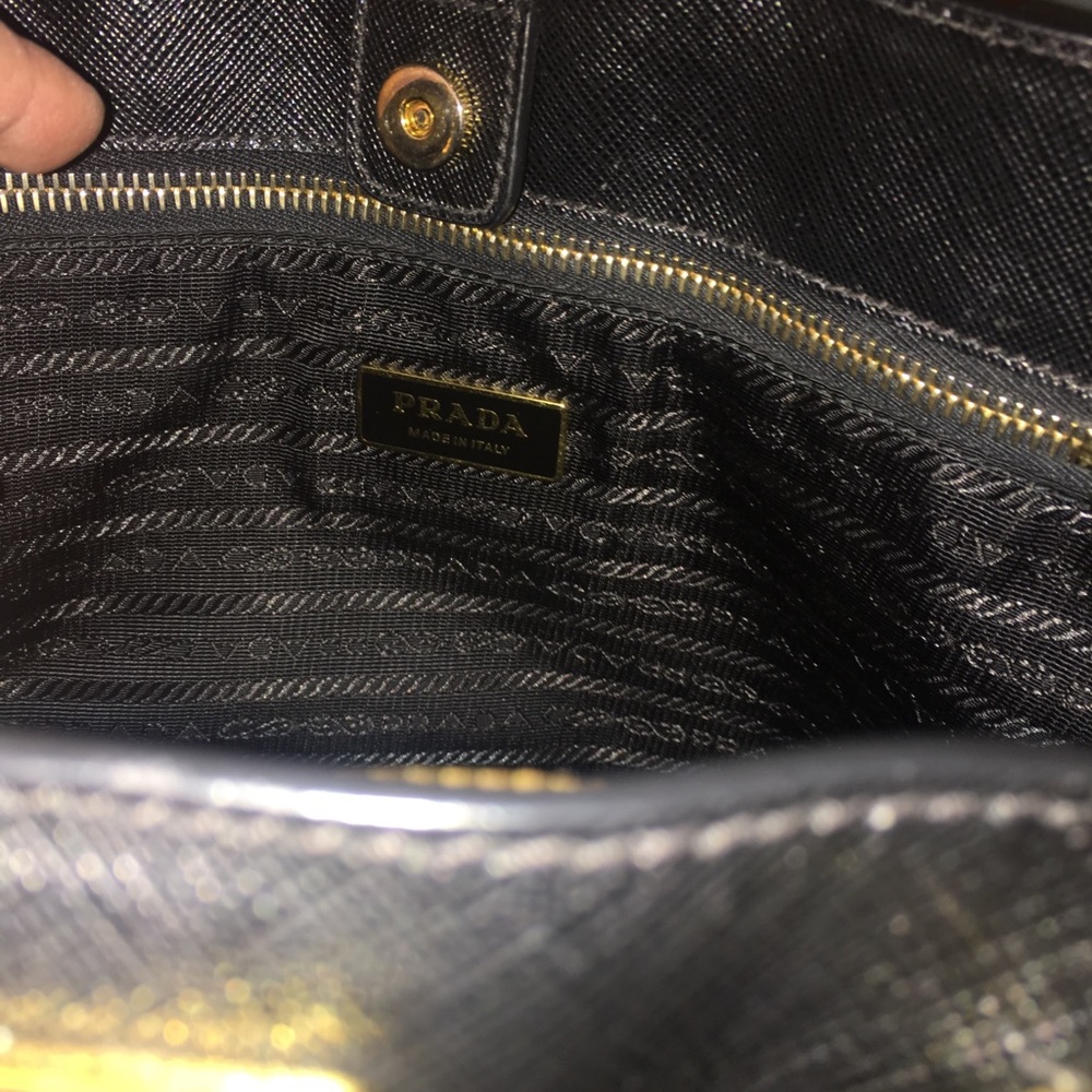 🌺PRADA SAFFIANO BAG🌺 - Picture 5 of 7